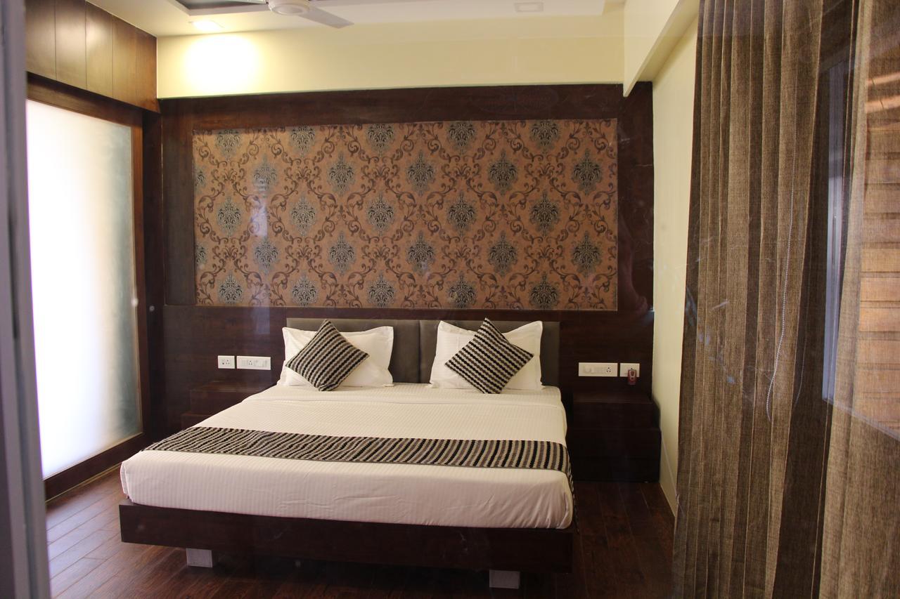 Krishna Beach Resorts - Диу Экстерьер фото